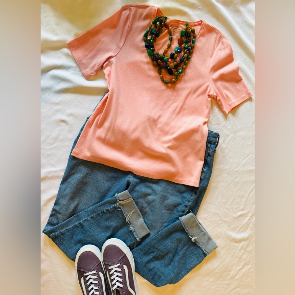 🌴Chico's Pink Relaxed Short Sleeve T-Shirt